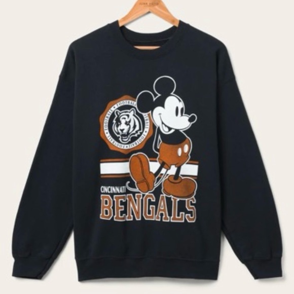 NWOT DISNEY x JUNK FOOD Cincinnati Bengals Fleece Sweatshirt in Black, Small - Picture 1 of 4